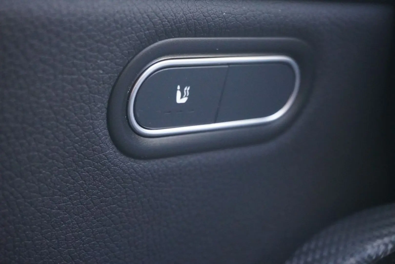 A250 e LED Navi ACC Kamera Digitales Cockpit DAB