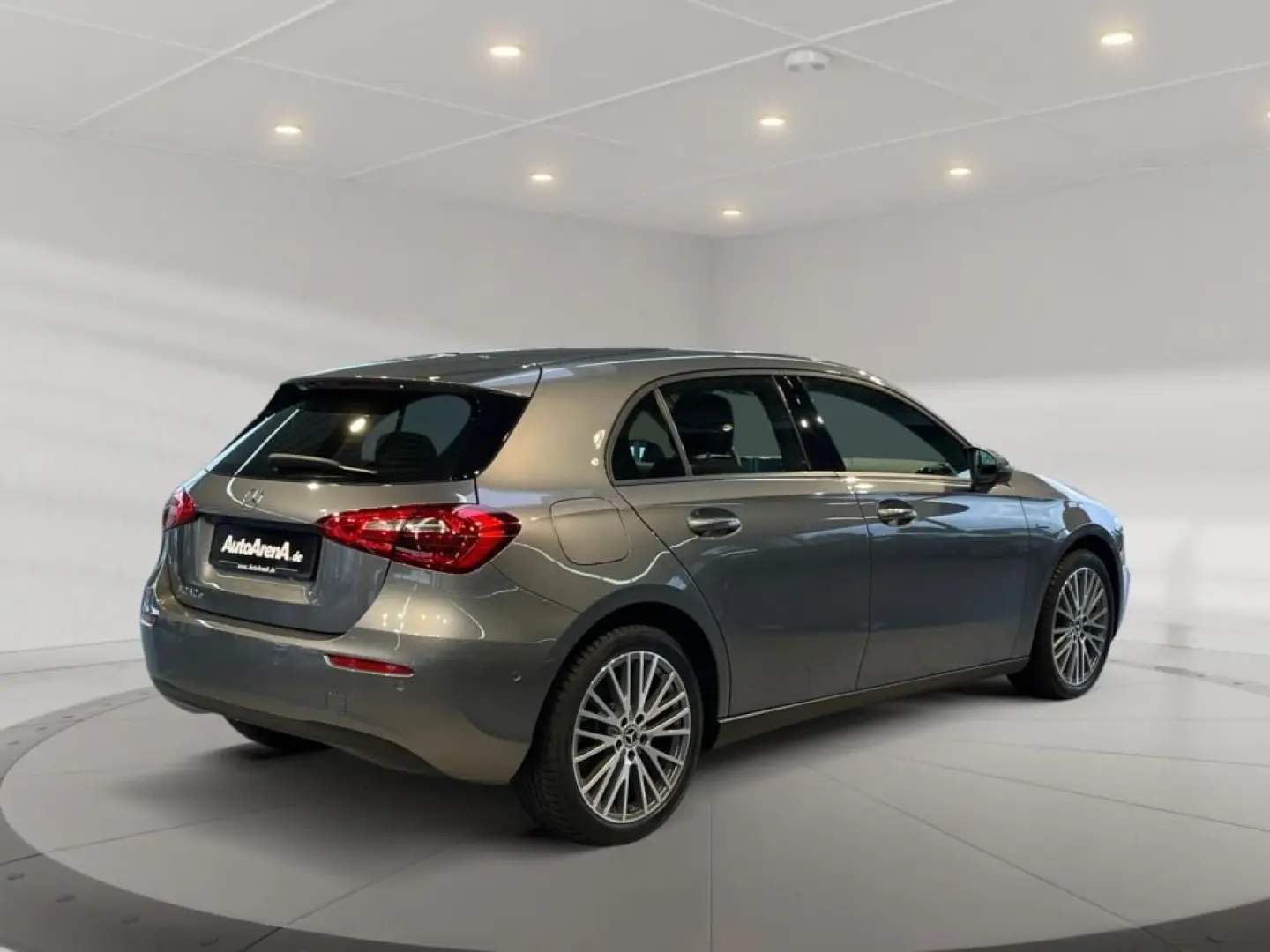 A 250 e  MBUX Navi AHK PDC SpurH AUT KlimaA SHZ