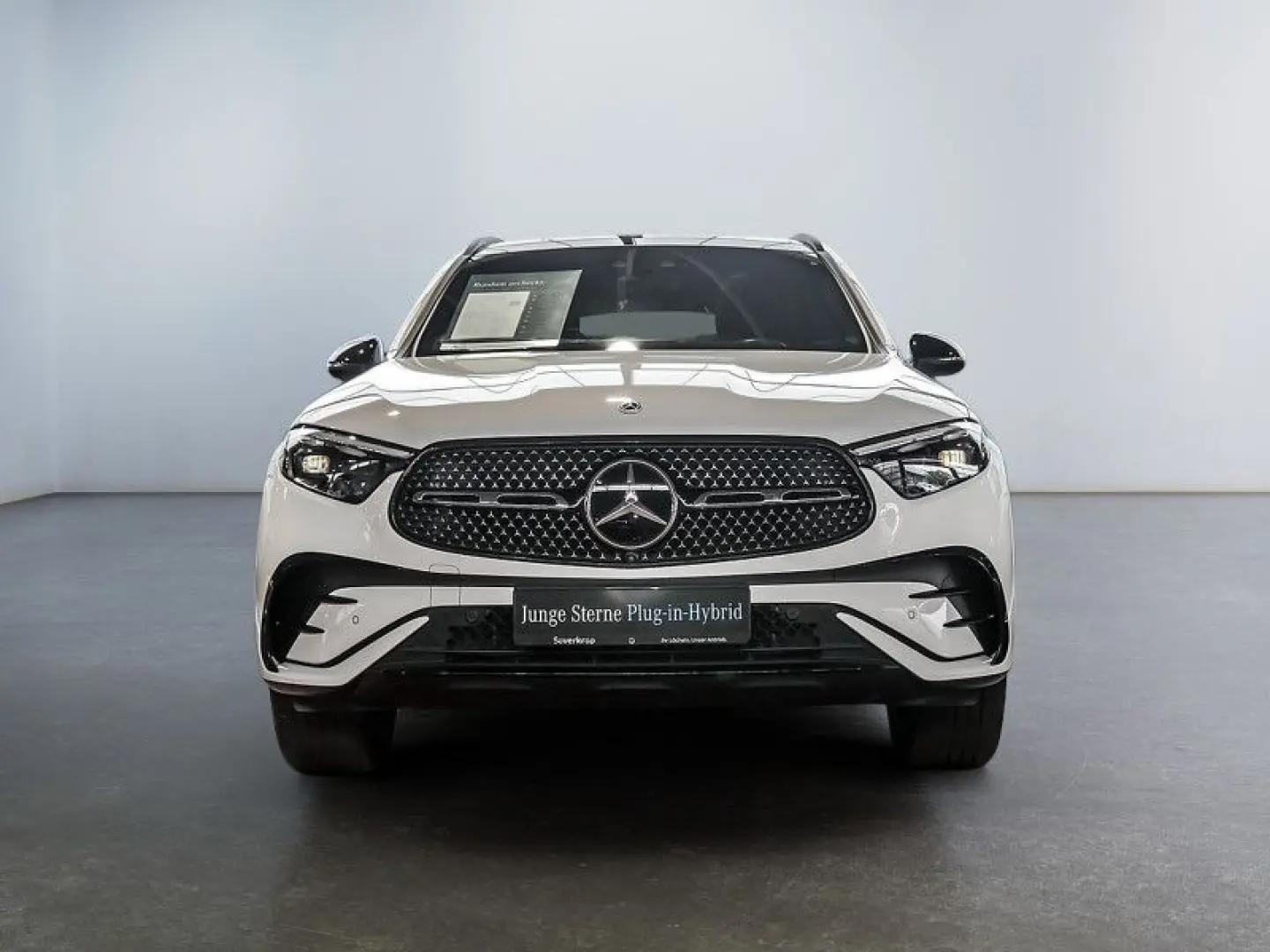 GLC 300 e 4M   BURM AMG NIGHT DISTR SPUR PANO