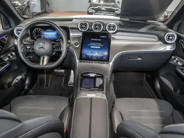 GLC 300 e 4M   BURM AMG NIGHT DISTR SPUR PANO