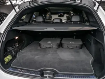 GLC 300 e 4M   BURM AMG NIGHT DISTR SPUR PANO