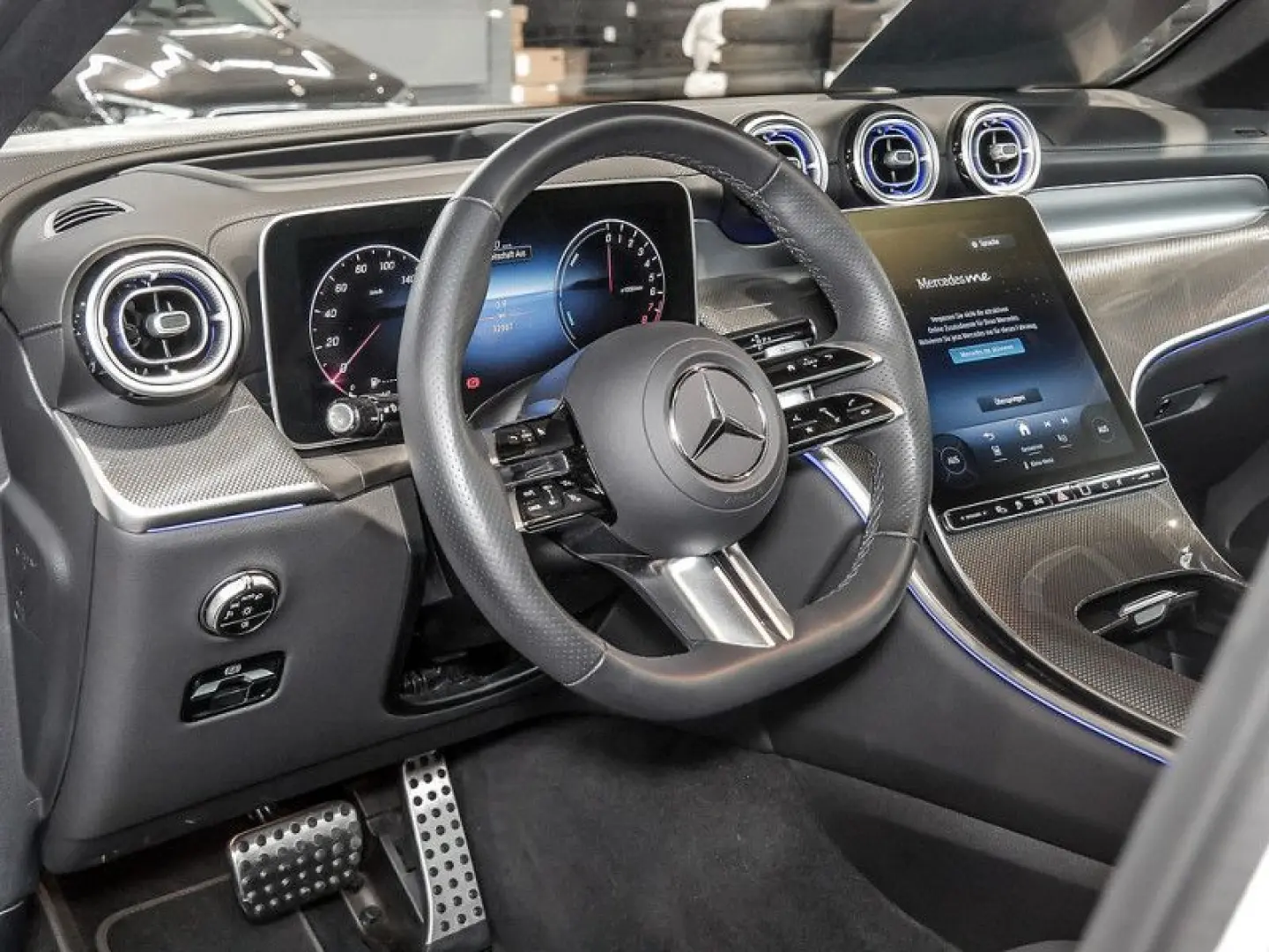 GLC 300 e 4M   BURM AMG NIGHT DISTR SPUR PANO