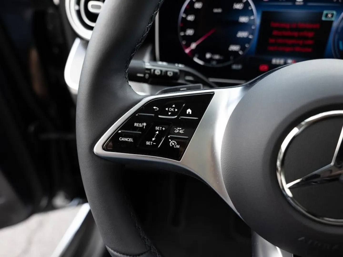 GLC 300 e 4M Avantgarde DIGITAL 360 Pano HUD 18'