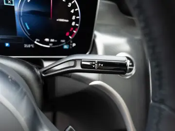 GLC 300 e 4M Avantgarde DIGITAL 360 Pano HUD 18'