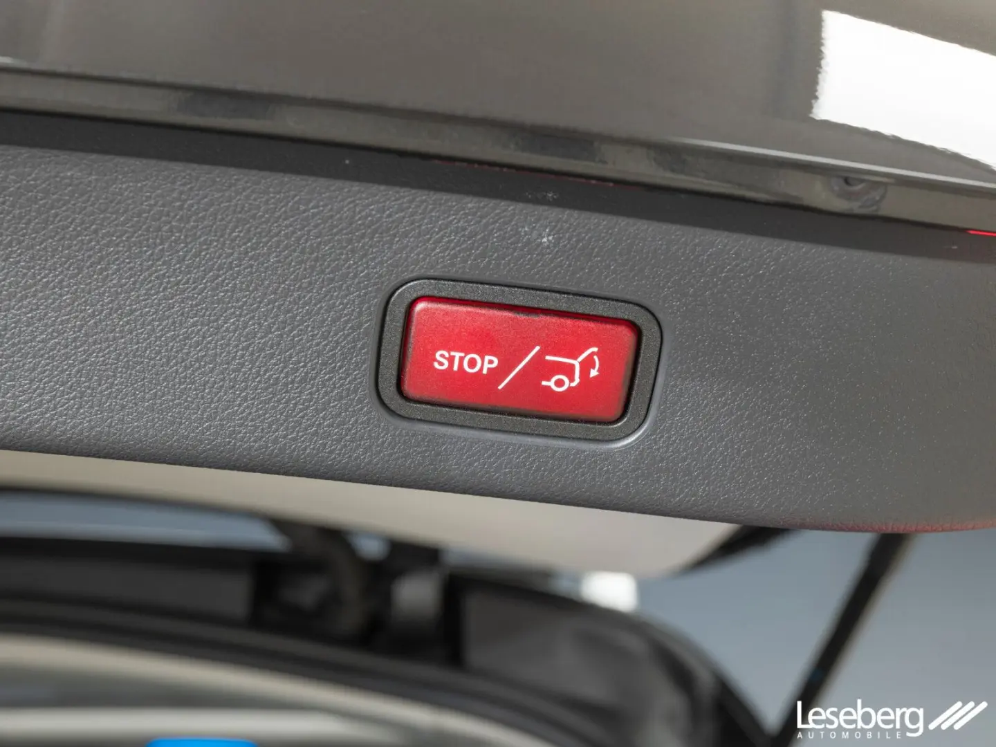 GLC 300 e 4M Avantgarde LED Pano Kamera Ambiente