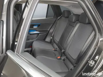 GLC 300 e 4M Avantgarde LED Pano Kamera Ambiente