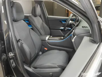 GLC 300 e 4M Avantgarde LED Pano Kamera Ambiente