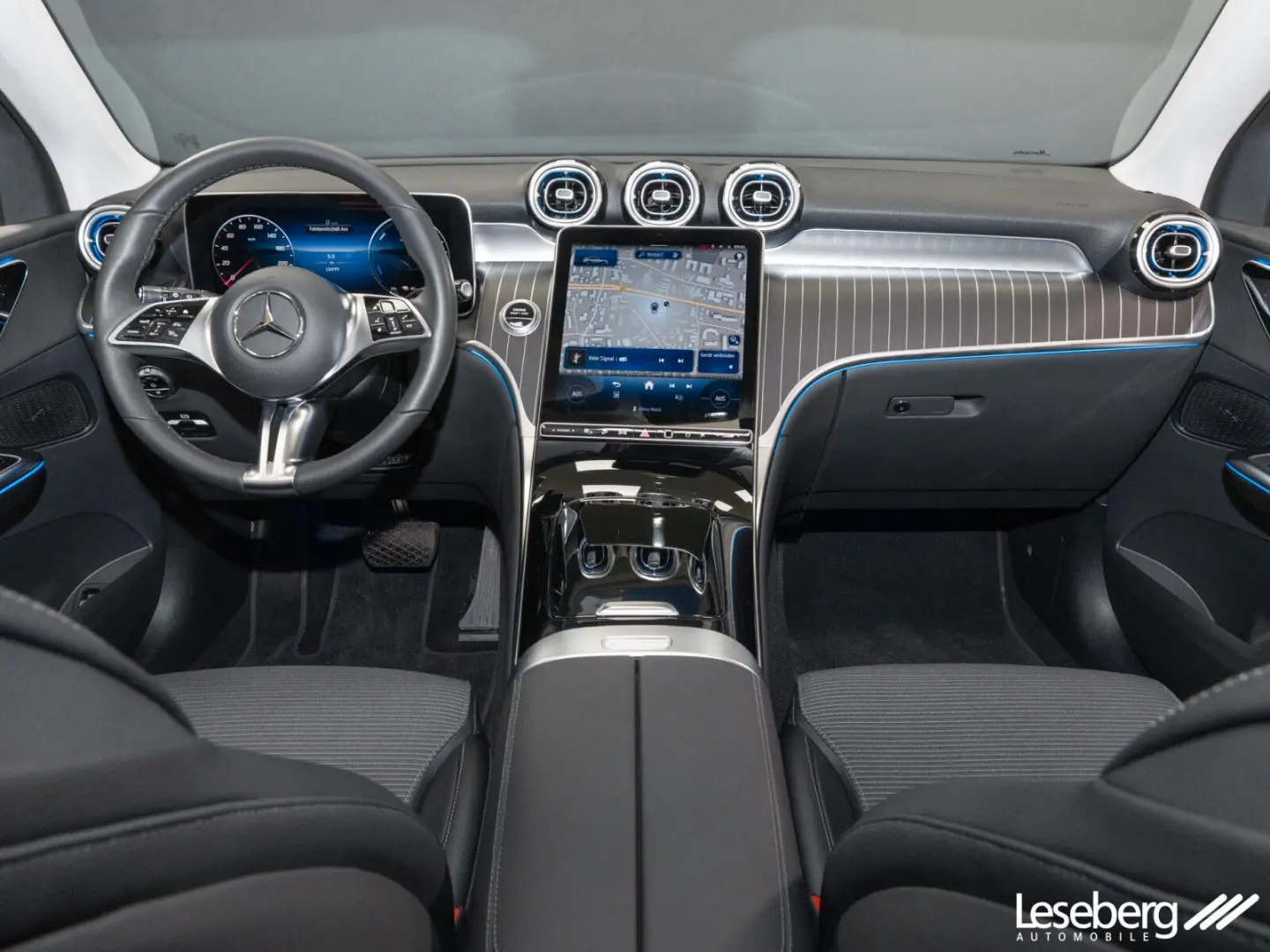 GLC 300 e 4M Avantgarde LED Pano Kamera Ambiente