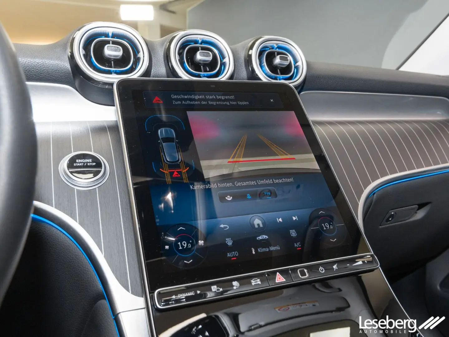 GLC 300 e 4M Avantgarde LED Pano Kamera Ambiente