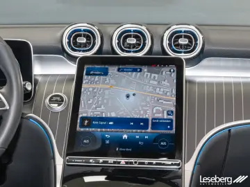 GLC 300 e 4M Avantgarde LED Pano Kamera Ambiente