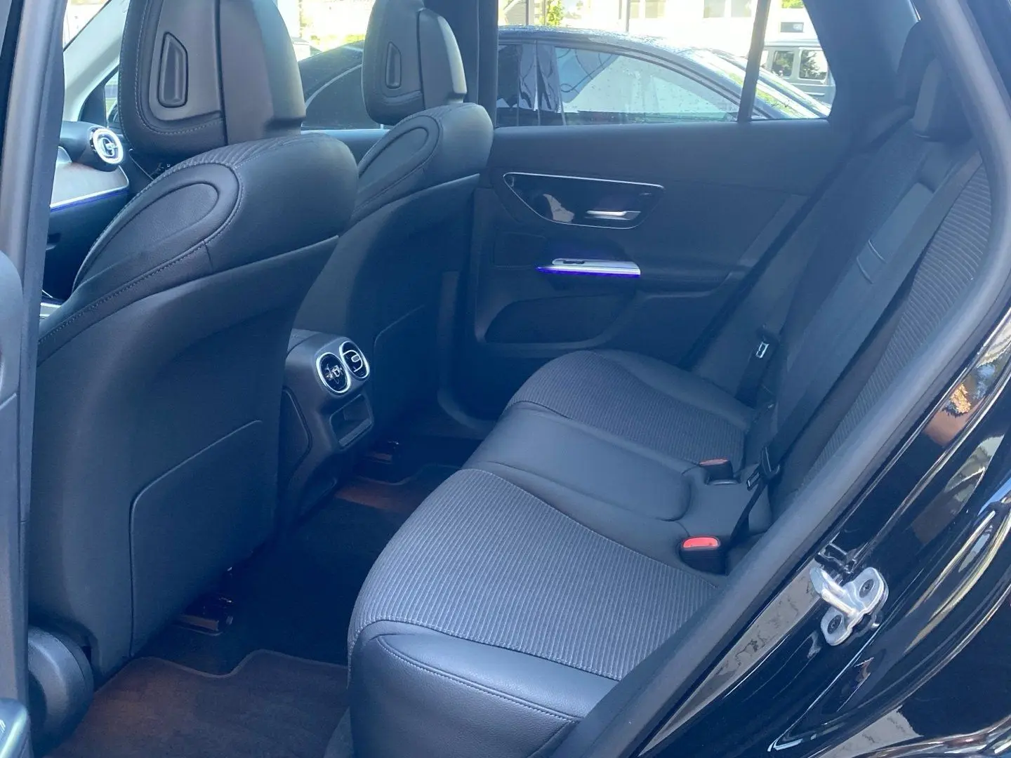 GLC 300 e 4M Avantgarde Panorama Kamera AHK LED