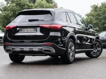 GLC 300 4M AMG-Sport Pano AHK Distr Winter Memo