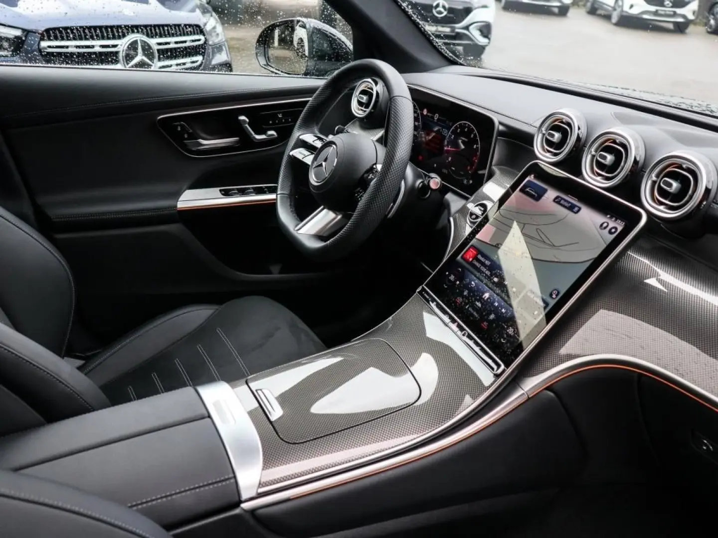 GLC 300 4M AMG-Sport Pano AHK Distr Winter Memo