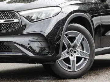 GLC 300 4M AMG-Sport Pano AHK Distr Winter Memo