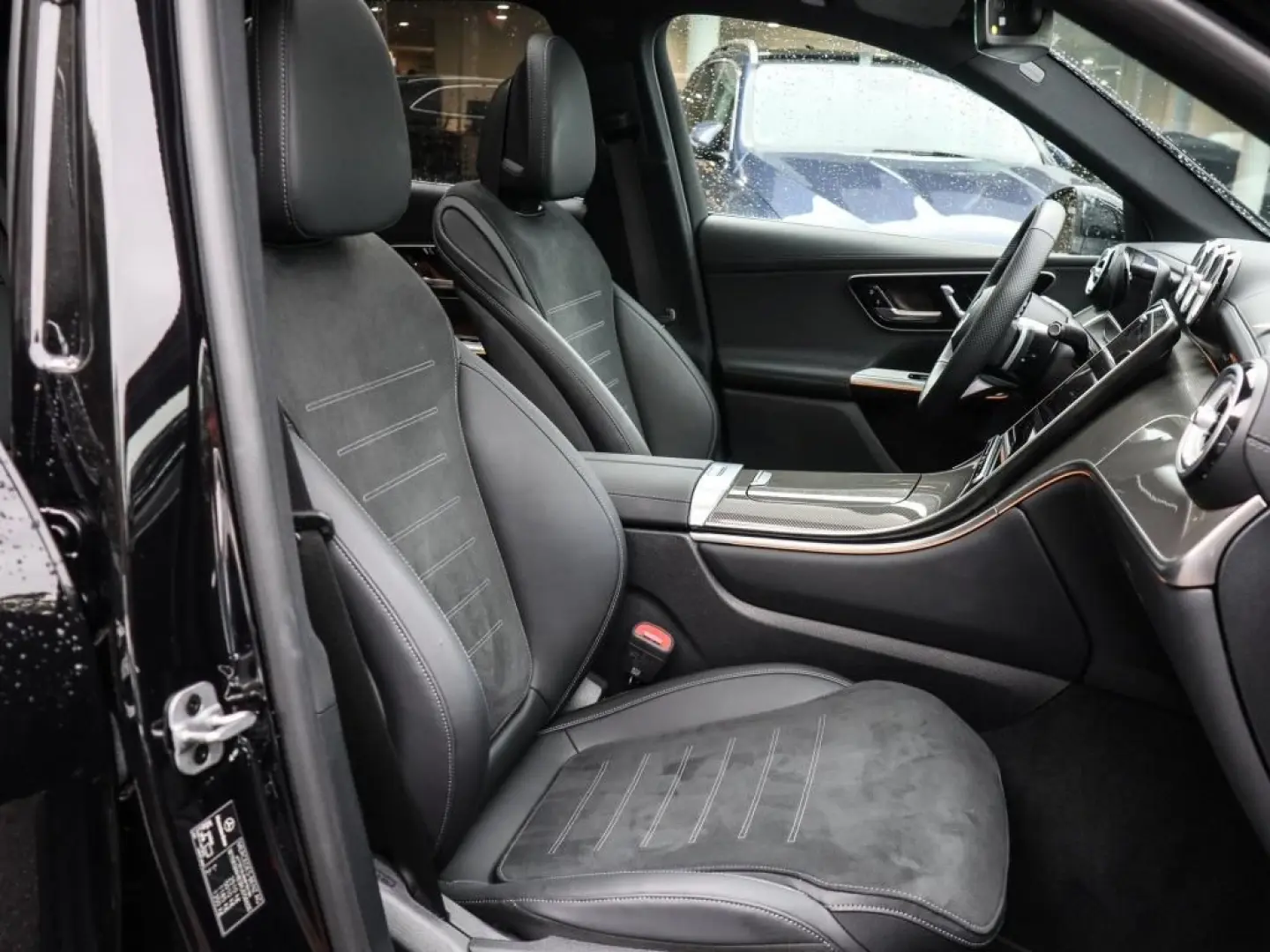 GLC 300 4M AMG-Sport Pano AHK Distr Winter Memo