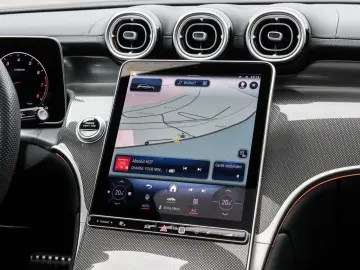 GLC 300 4M AMG-Sport Pano AHK Distr Winter Memo