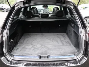 GLC 300 4M AMG-Sport Pano AHK Distr Winter Memo