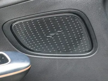 GLC 300 4M AMG-Sport Pano AHK Distr Winter Memo