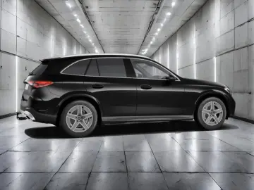 GLC 300 4M AMG-ADV.PLUS AHK PANO MEM. LNKR.HZG.