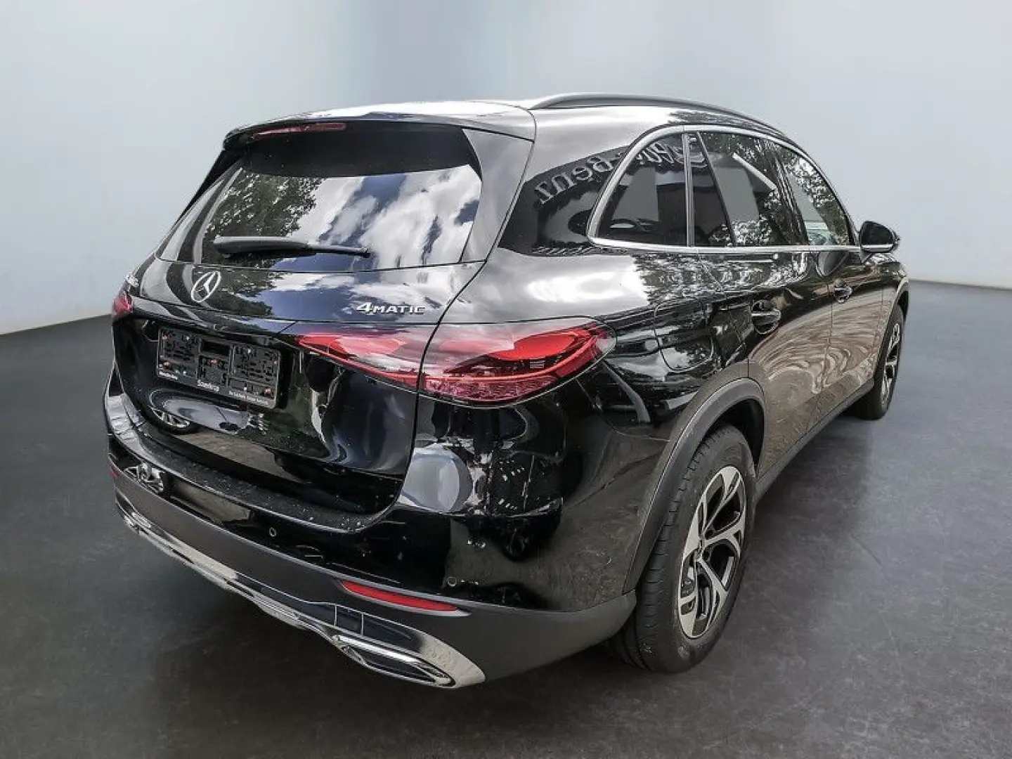 GLC 300 e 4M   AVANTGARDE SPUR PANO AHK 360 PDC