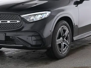 GLC 300 4M AMG-Sport LED 360 Pano AHK Totw Distr