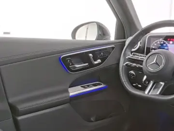 GLC 300 4M AMG-Sport LED 360 Pano AHK Totw Distr