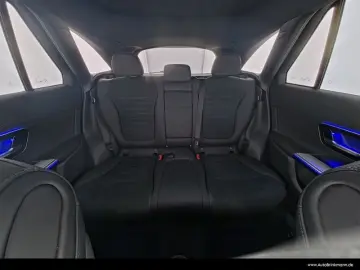 GLC 300 4M AMG-LINE  AHK PANO KAMERA LED 19 SHZ