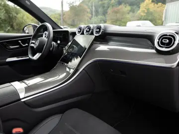 GLC 300 e 4M AMG-Sport LED Cam Pano Sound 20'