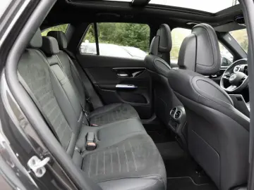 GLC 300 e 4M AMG-Sport LED Cam Pano Sound 20'