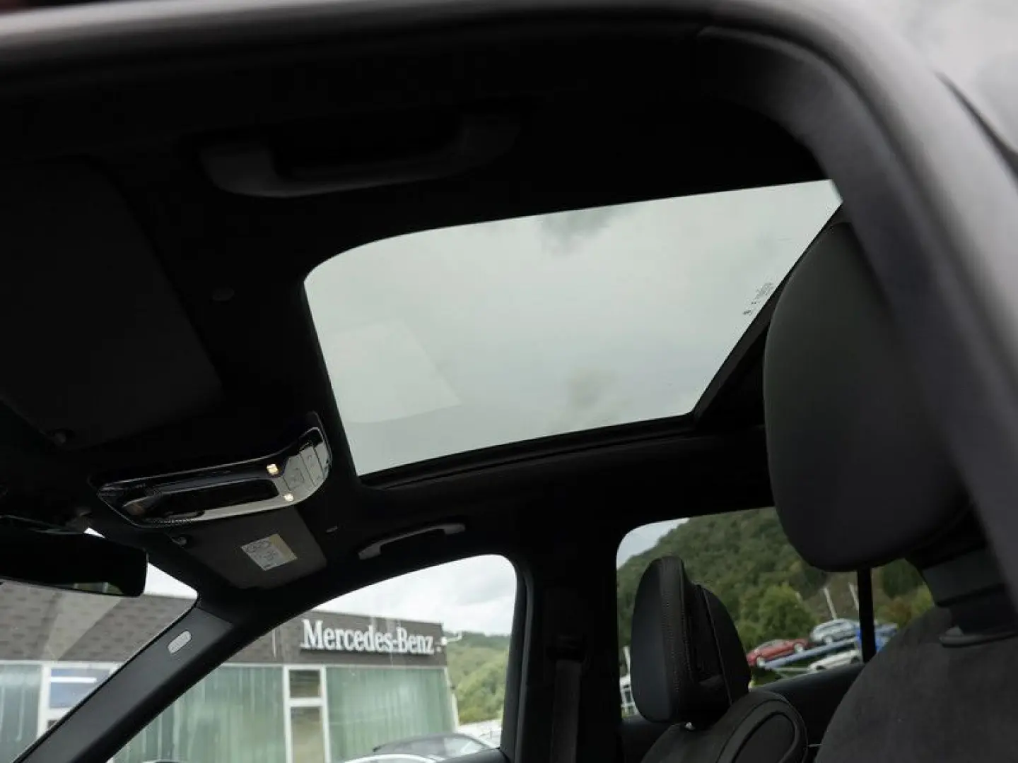 GLC 300 e 4M AMG-Sport LED Cam Pano Sound 20'
