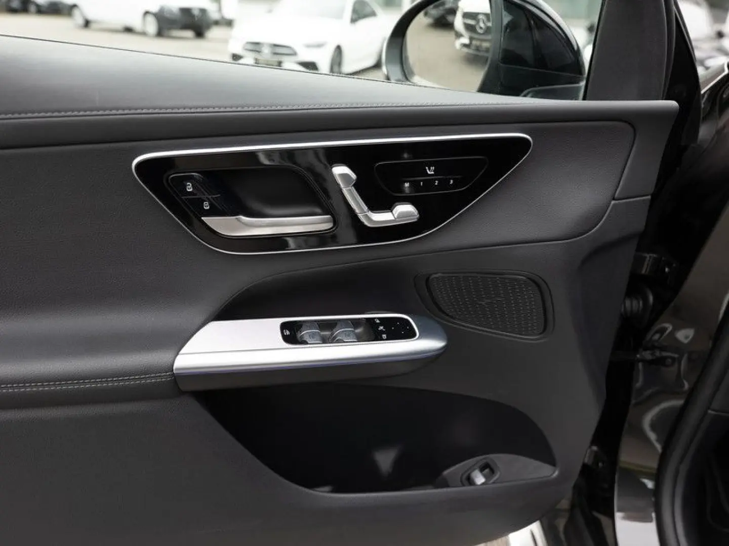 GLC 300 e 4M AMG-Sport LED Cam Pano Sound 20'