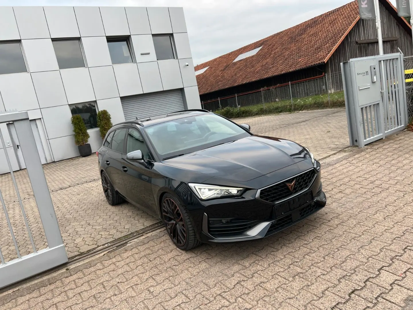 Leon VZ 4Drive