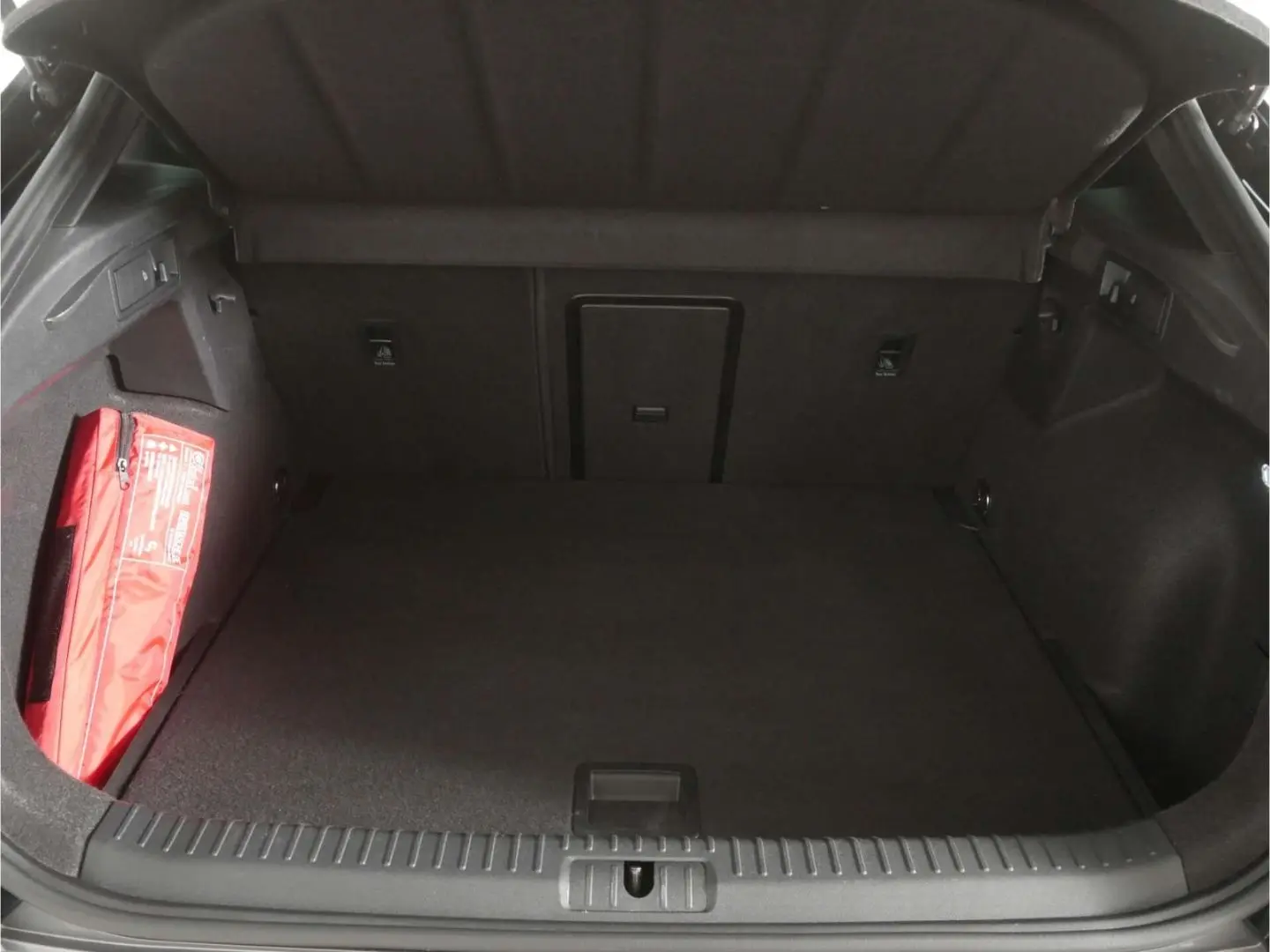 Formentor 2.0 TSI DSG 4Dr.VZ P-Dach NAV ACC RFK