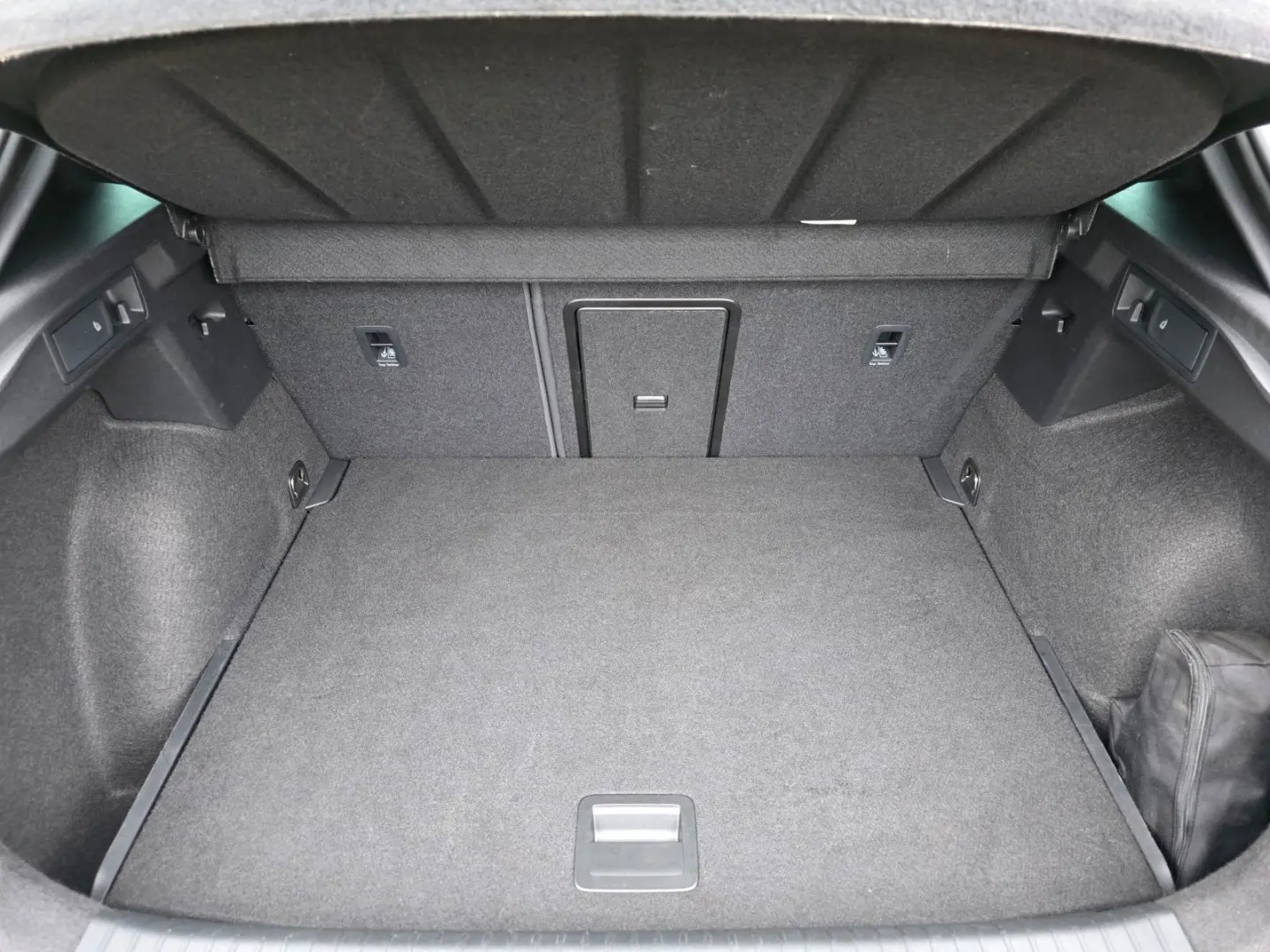 Formentor 2.0TDI 4Drive DSG LED Navi Shz YouTube