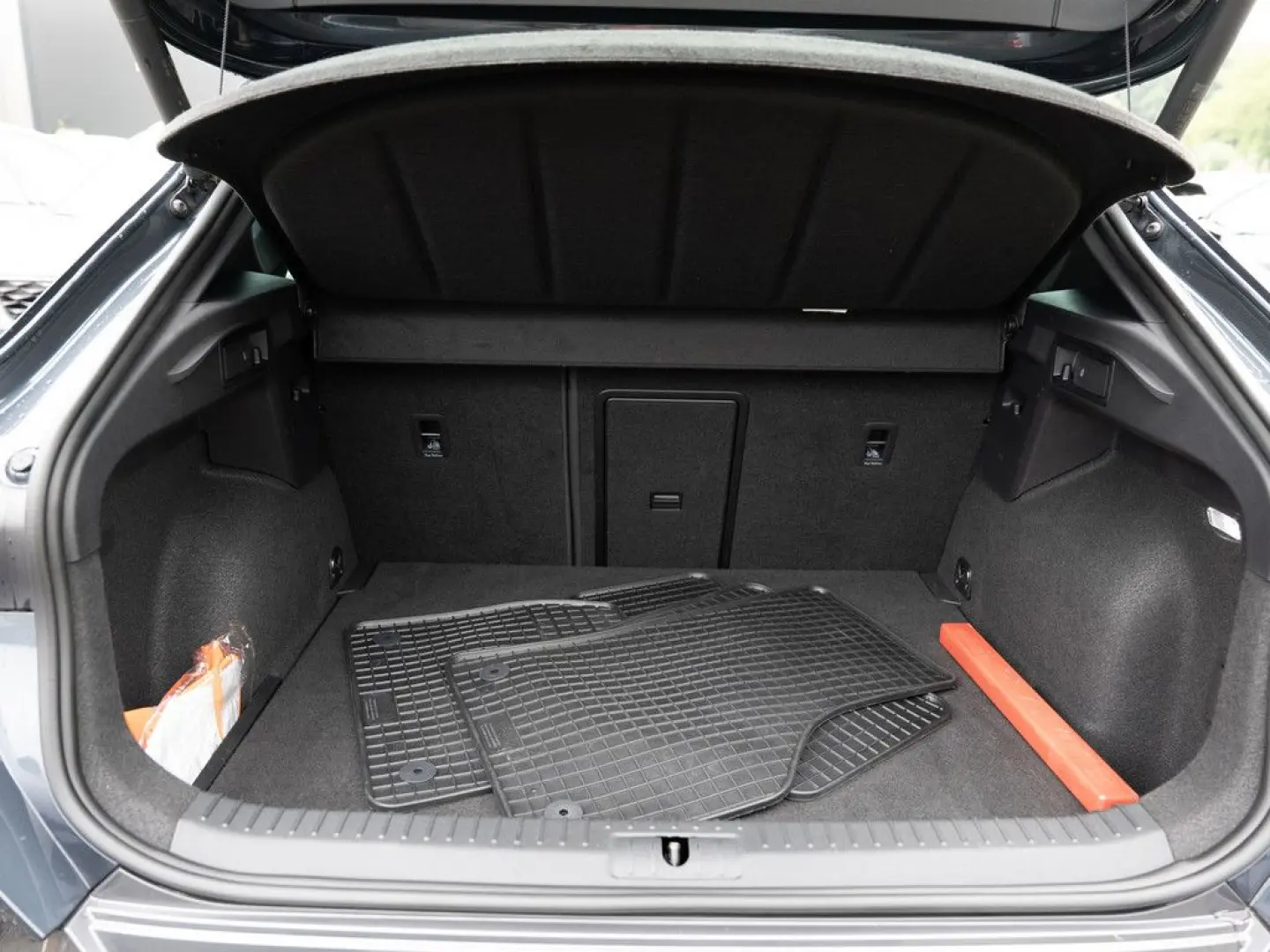 Formentor 2.0 TSI VZ 4Drive NAV PANO LEDER BEATS