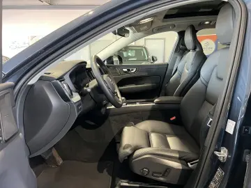 XC60 T6 Plus Dark Recharge AWD