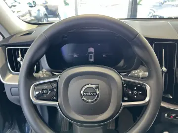 XC60 T6 Plus Dark Recharge AWD