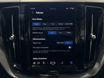 XC60 T6 Plus Dark Recharge AWD