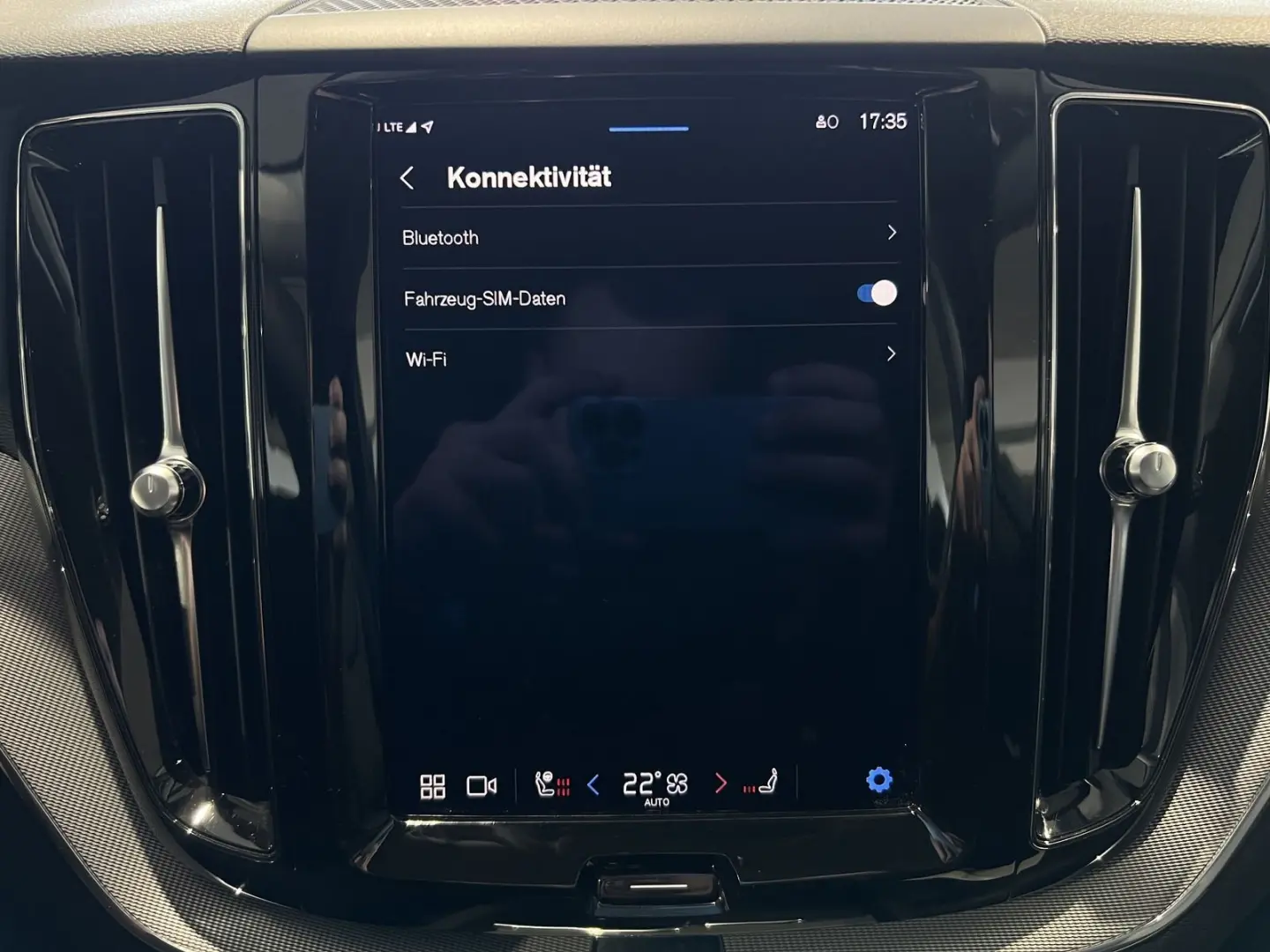 XC60 T6 Plus Dark Recharge AWD