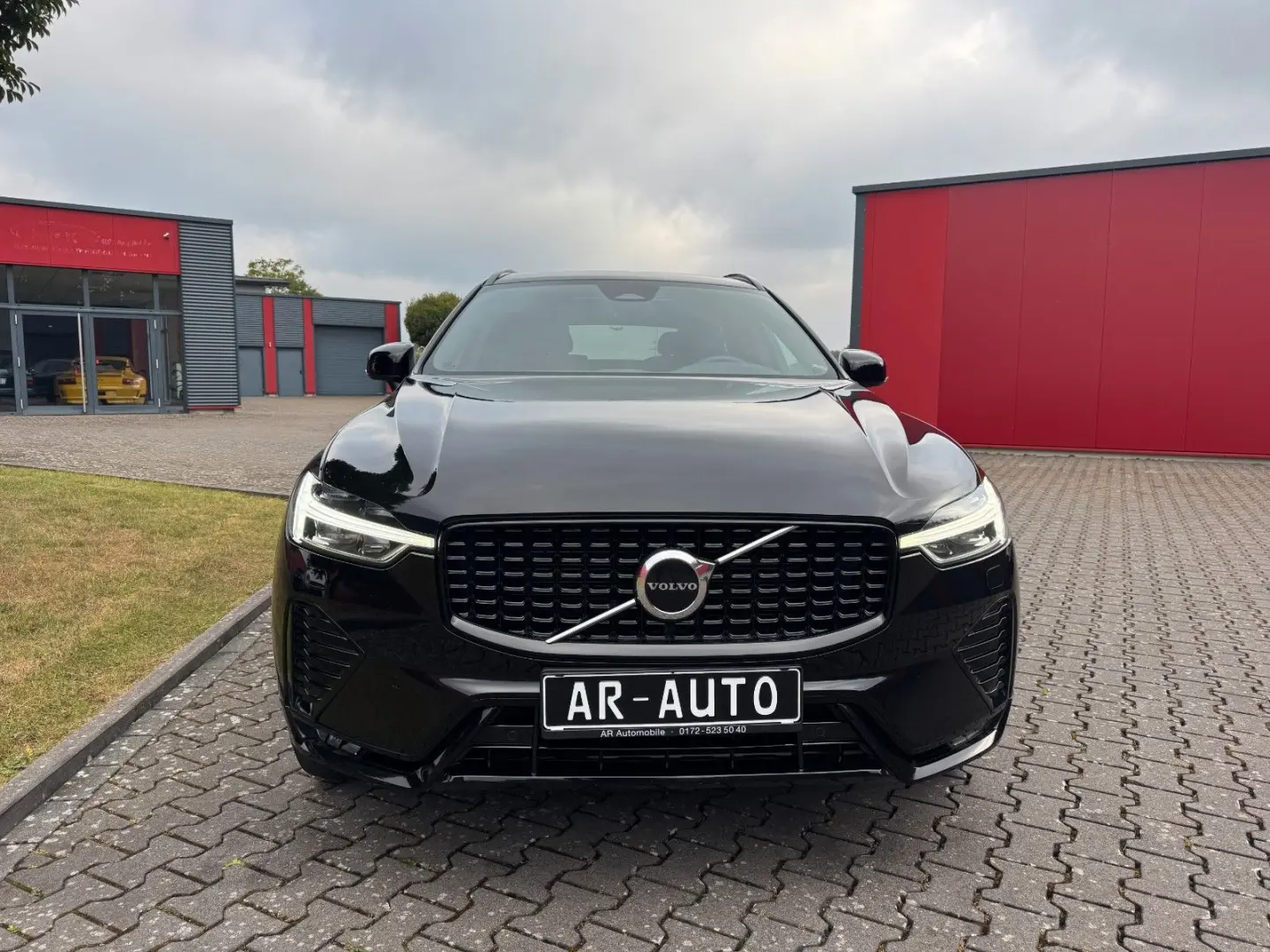 XC60 Plus Dark AWD