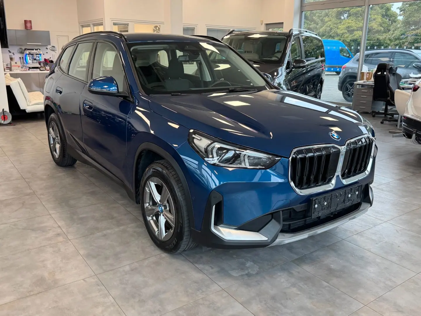 X1 xDrive25e