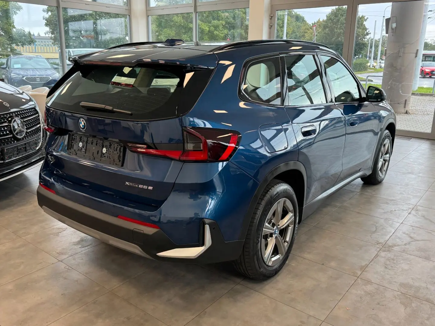 X1 xDrive25e