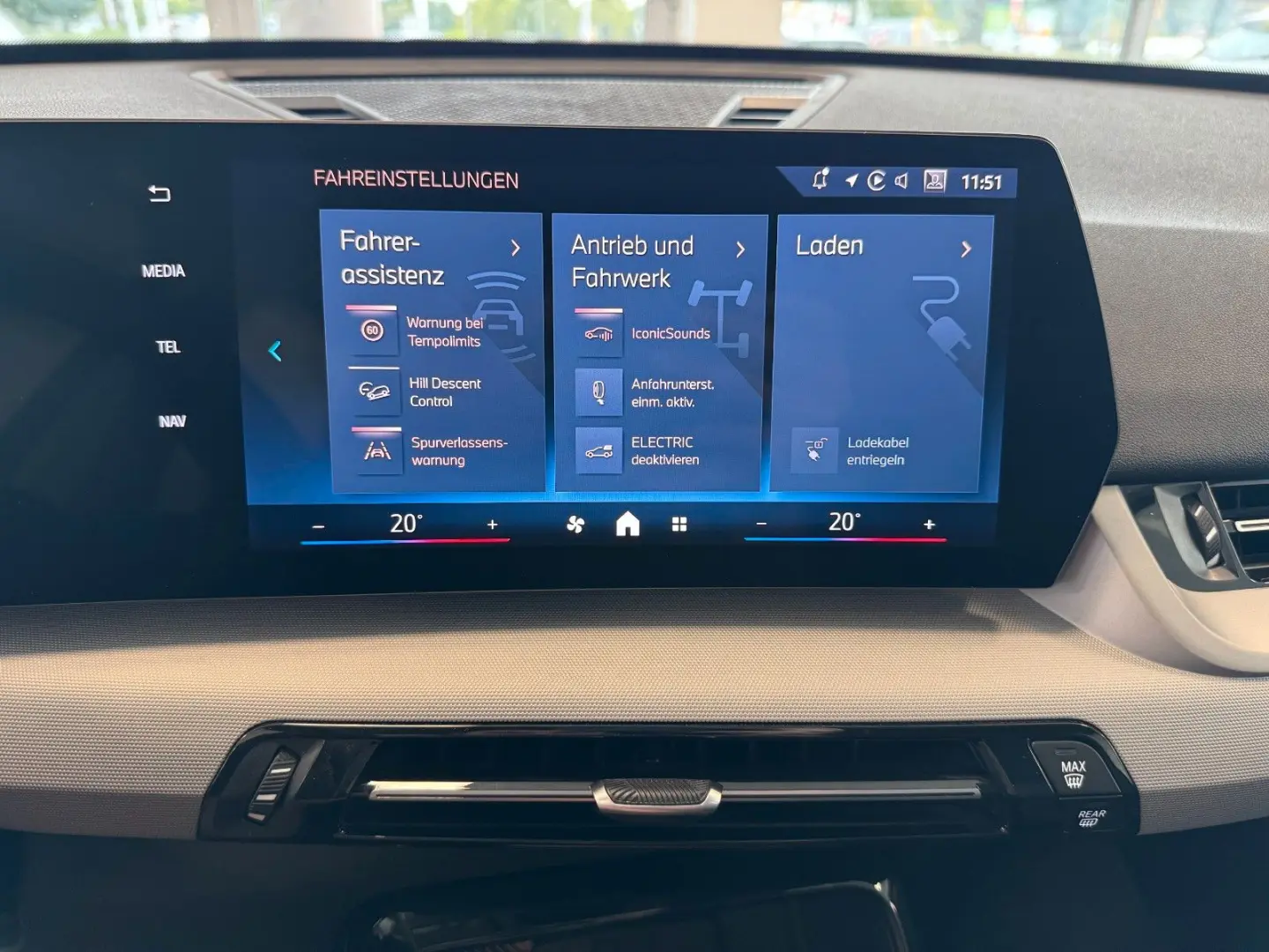 X1 xDrive25e