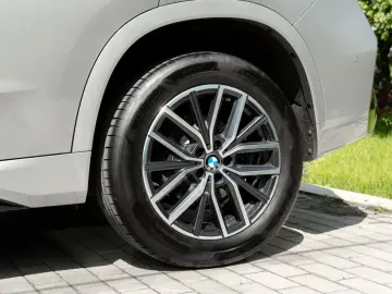 X1 xDrive20d M SPORT Paket