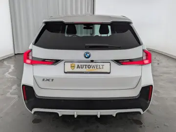iX1 xDrive30 xDrive M Sport