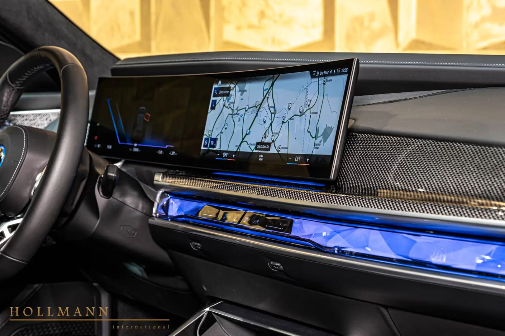 BMW 740d xDrive + M SPORT PACKAGE PRO + TV + B&W