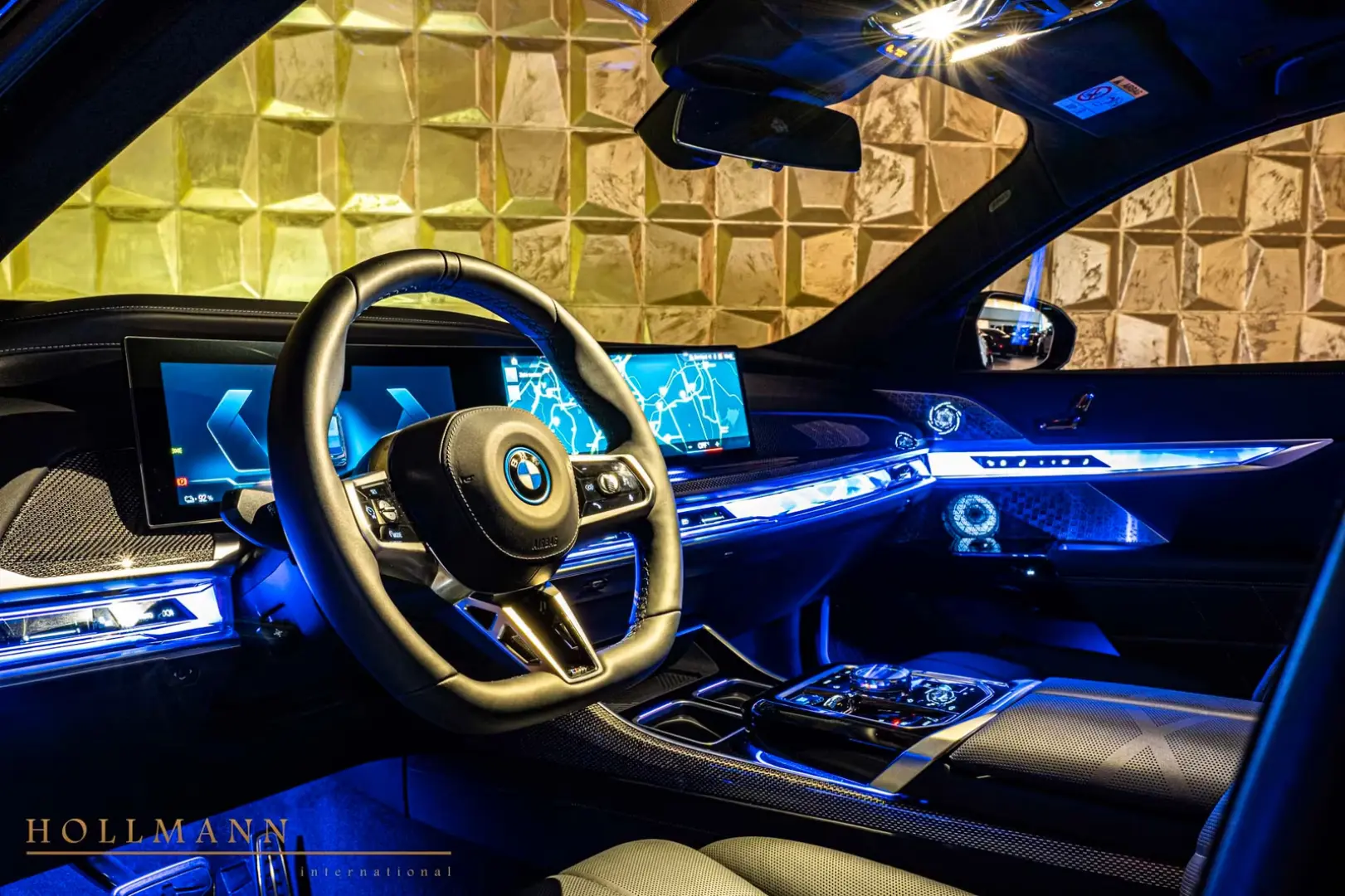 BMW 740d xDrive + M SPORT PACKAGE PRO + TV + B&W