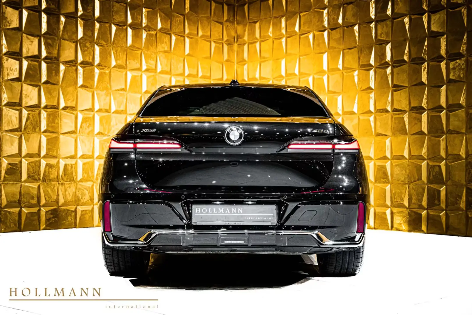 BMW 740d xDrive + M SPORT PACKAGE PRO + TV + B&W