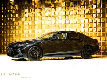 BMW M5 + Bowers & Wilkins + Carbon Ceramic Brake