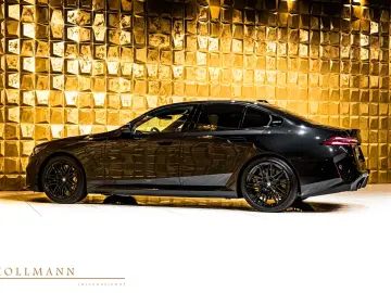 BMW M5 + Bowers & Wilkins + Carbon Ceramic Brake